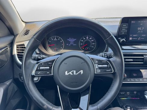 Used 2023 Kia Seltos S FWD image 10