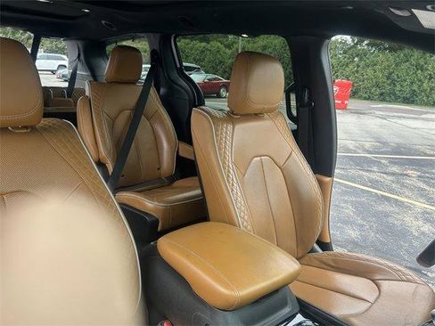 Used 2021 Chrysler Pacifica Pinnacle image 27