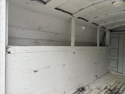 Used 2017 Chevrolet Express 3500 RWD image 12