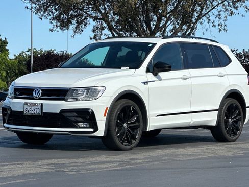 Used 2021 Volkswagen Tiguan SE R-Line w/ 3rd Row Seat Package AWD/4WD image 8