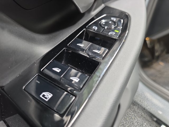Certified 2026 BMW 530i xDrive w/ M Sport Package AWD/4WD image 23