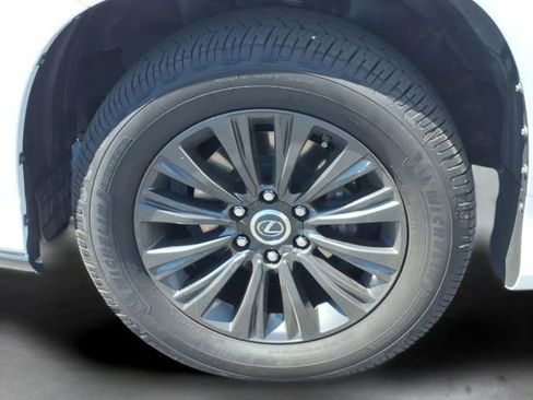 Used 2021 Lexus GX 460 Premium AWD/4WD image 18