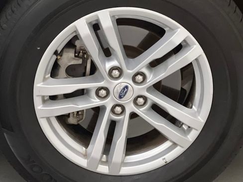 Used 2024 Ford Explorer XLT w/ Equipment Group 202A image 71