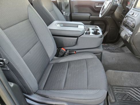 Used 2024 Chevrolet Silverado 1500 Custom Trail Boss w/ LPO, Dark Essentials Package image 12