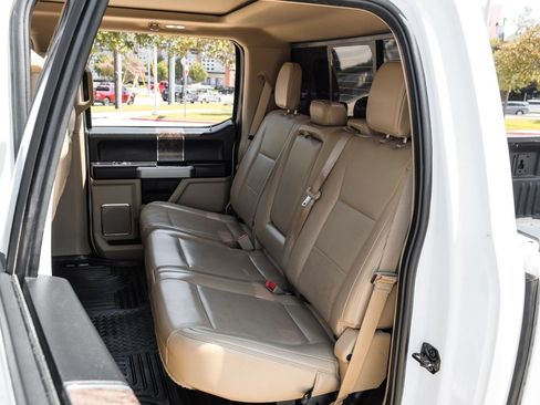 Used 2019 Ford F250 Lariat w/ Lariat Ultimate Package AWD/4WD image 40