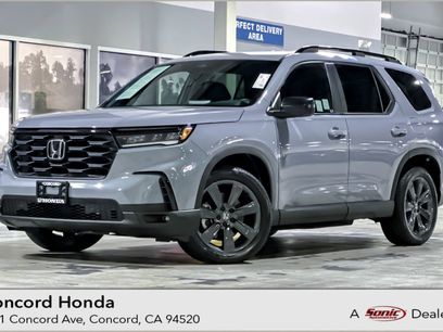 Certified 2025 Honda Pilot Sport