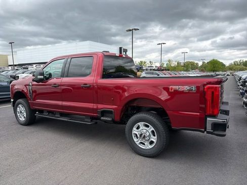 New 2026 Ford F350 XLT w/ FX4 Off-Road Package AWD/4WD image 4