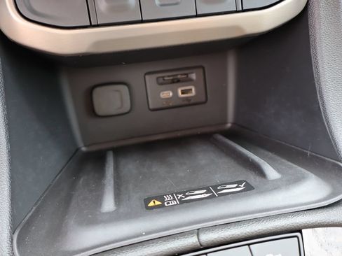 Used 2023 GMC Acadia Denali w/ Trailering Package AWD/4WD image 26