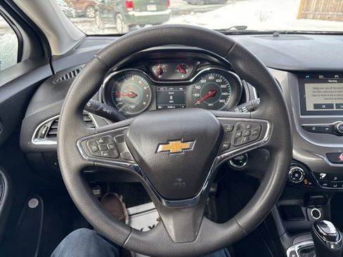 Used 2017 Chevrolet Cruze LT w/ Convenience Package image 15