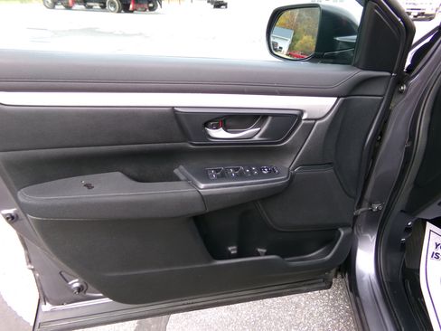 Used 2019 Honda CR-V LX image 13