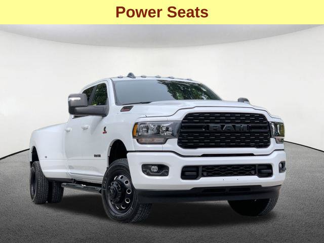 Used 2023 RAM 3500 Big Horn w/ Night Edition AWD/4WD image 8