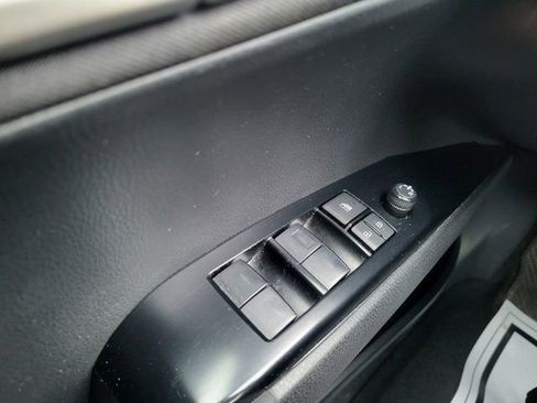 Used 2025 Toyota Camry LE image 22