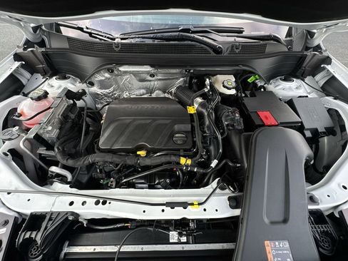 New 2026 Chevrolet Trax RS w/ Sunroof Package FWD image 26