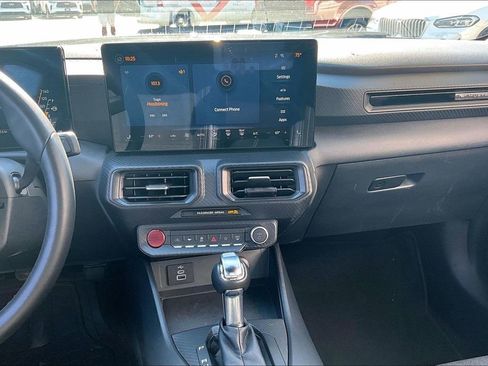 Used 2024 Ford Mustang Coupe image 9