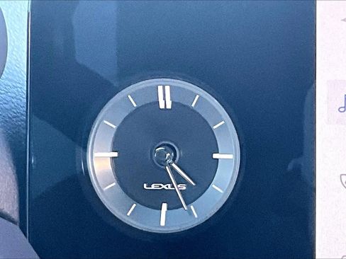 Used 2024 Lexus ES 300h w/ Premium Package image 36