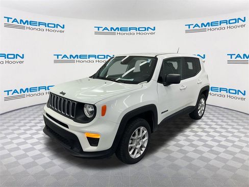 Used 2023 Jeep Renegade Latitude image 1