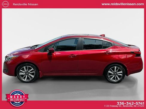 Used 2025 Nissan Versa SV w/ Trunk Package FWD image 2