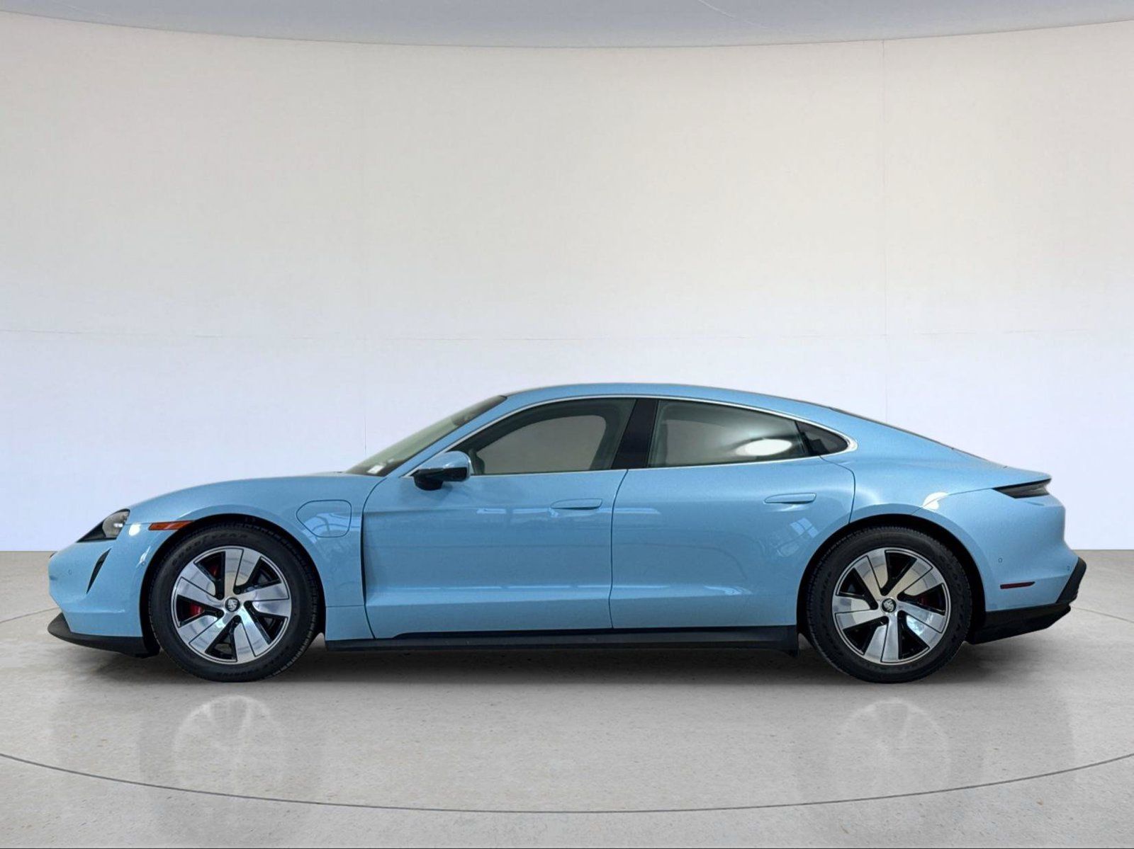 Certified 2024 Porsche Taycan 4S w/ Premium Package AWD/4WD image 2