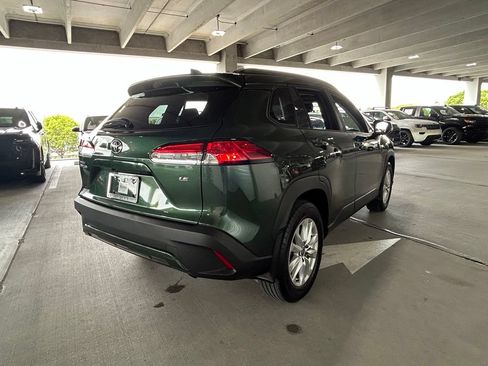 Used 2023 Toyota Corolla Cross LE w/ Moonroof Package FWD image 5