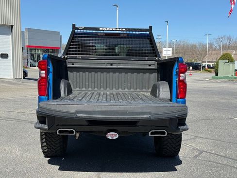 Used 2023 Chevrolet Silverado 1500 Custom Trail Boss AWD/4WD image 5