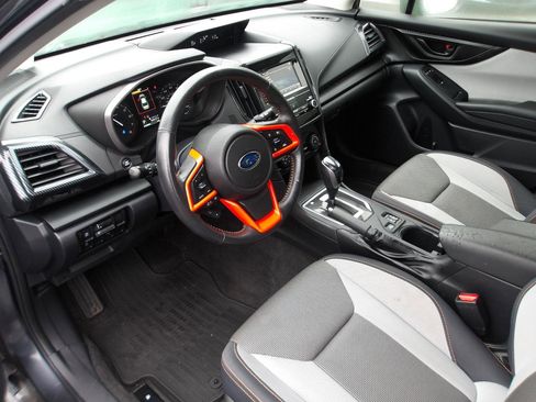 Used 2018 Subaru Crosstrek 2.0i Premium w/ Eyesight System image 9