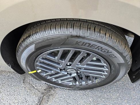 New 2026 Nissan Sentra SV w/ Floor Mat Package FWD image 6