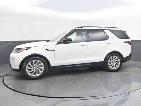 New 2026 Land Rover Discovery S AWD/4WD image 2