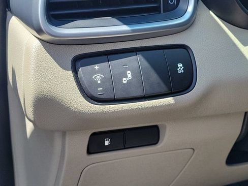 Used 2020 Kia Sorento LX FWD image 18