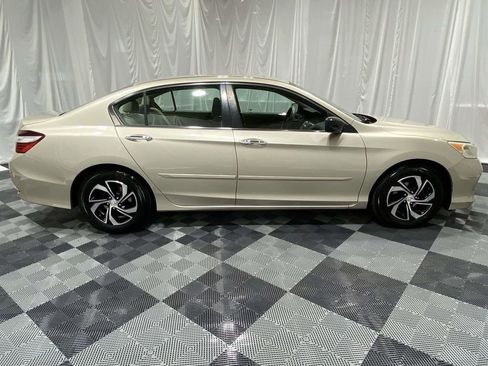 Used 2017 Honda Accord LX image 5