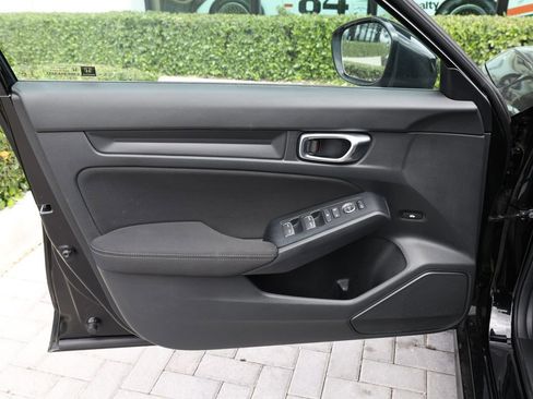 Used 2025 Honda Civic Sport image 10