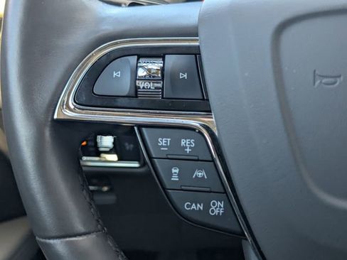 Certified 2022 Lincoln Nautilus Reserve w/ Equipment Group 201A image 26