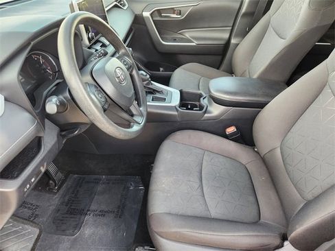 Used 2024 Toyota RAV4 XLE image 9