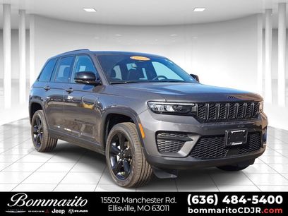 Used 2023 Jeep Grand Cherokee Altitude
