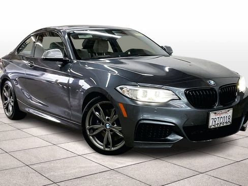 Used 2016 BMW M235i Coupe image 2