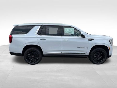 New 2026 GMC Yukon Denali w/ Denali Reserve Package AWD/4WD image 8