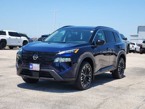 New 2026 Nissan Rogue Dark Armor FWD image 2