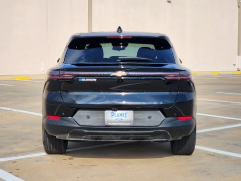 Used 2025 Chevrolet Equinox EV LT image 6