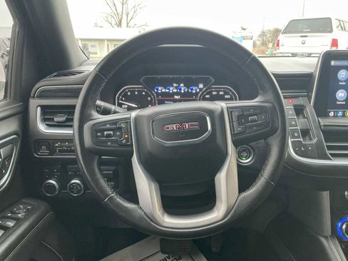 Used 2021 GMC Yukon SLT w/ SLT Luxury Plus Package image 15
