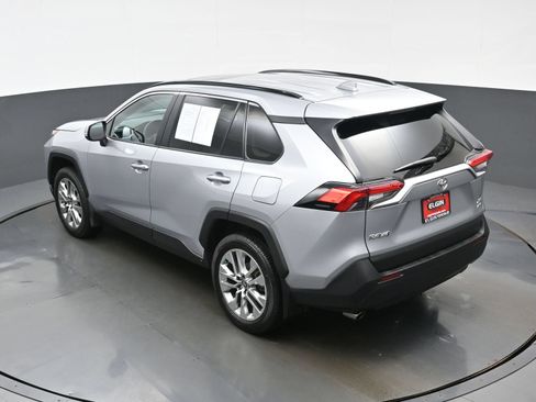 Used 2025 Toyota RAV4 XLE Premium w/ Weather Package AWD/4WD image 40