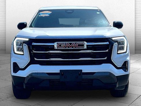 Used 2025 GMC Terrain Elevation AWD/4WD image 2