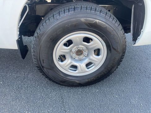 Used 2022 Nissan Frontier S image 9