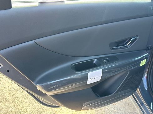 New 2025 Hyundai Elantra Sport image 21