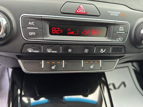 Used 2019 Kia Sorento SX AWD/4WD image 19