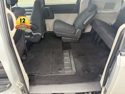 Used 2010 Dodge Grand Caravan SE w/ Climate Group image 64