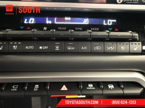 Used 2023 Toyota Sequoia Platinum AWD/4WD image 15
