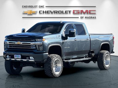 Used 2020 Chevrolet Silverado 3500 High Country w/ Z71 Off-Road Package AWD/4WD image 7