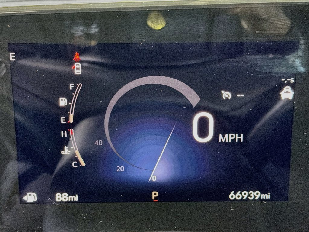 Used 2024 Buick Encore GX Preferred AWD/4WD image 14