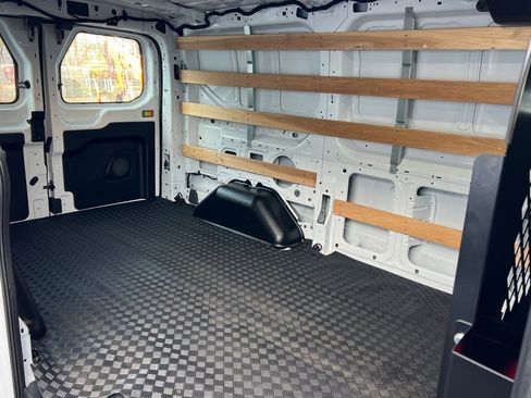 Used 2024 Ford Transit 250 Low Roof w/ Exterior Upgrade Package image 20