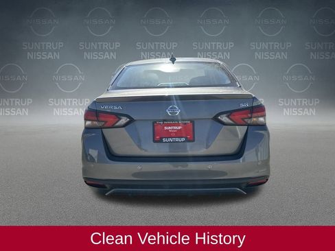 Used 2022 Nissan Versa SR w/ Trunk Package image 4