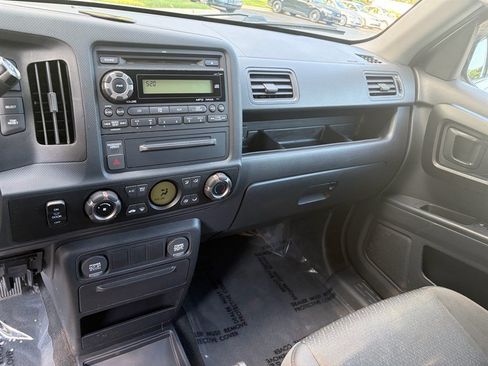 Used 2014 Honda Ridgeline Sport image 33